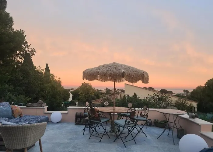 Beautiful Sea View, Quiet In Agricultural Αντίμπ