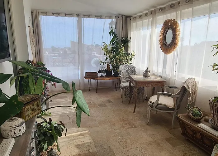 Beautiful Sea View, Quiet In Agricultural Αντίμπ